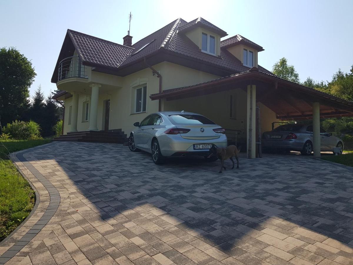Home On The Hill 热舒夫 外观 照片